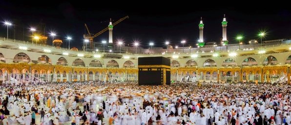 Umrah With Best Tour and Travels.